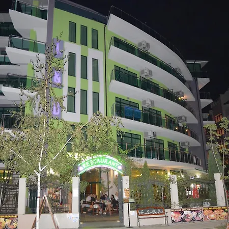 L&b- Free Parking Σάνι Μπιτς