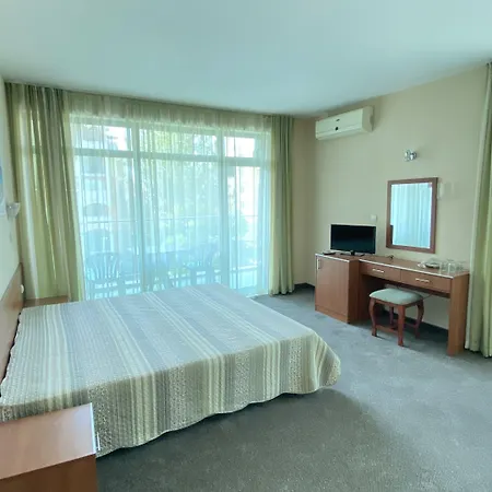 Ξενοδοχείο L&b- Free Parking 3*