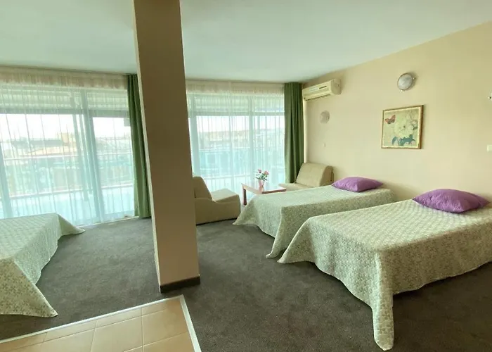 Szálloda L&b- Free Parking Napospart