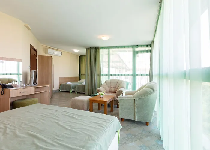 Ξενοδοχείο L&b- Free Parking 3*