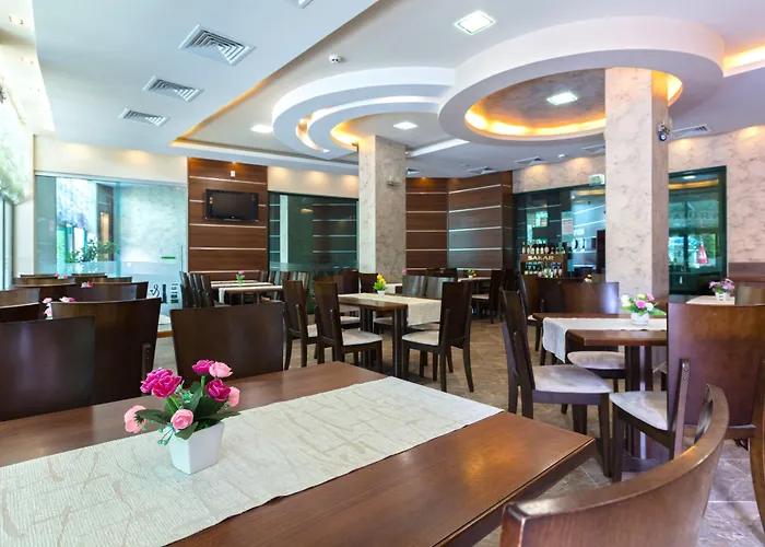 Ξενοδοχείο L&b- Free Parking