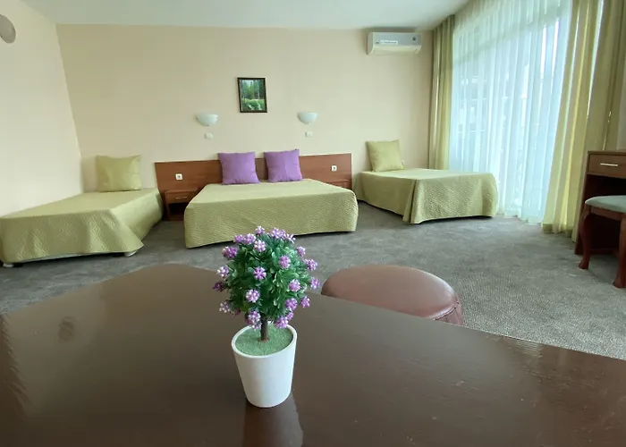 L&b- Free Parking 3* Napospart