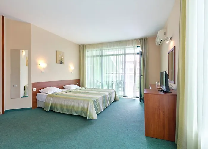 L&b- Free Parking 3*