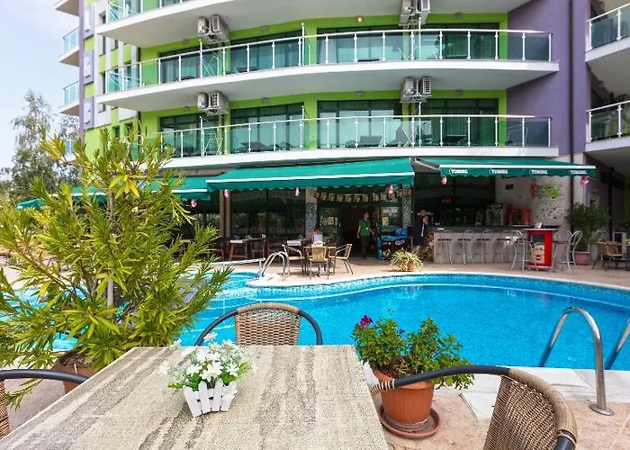 L&b- Free Parking Szálloda 3*