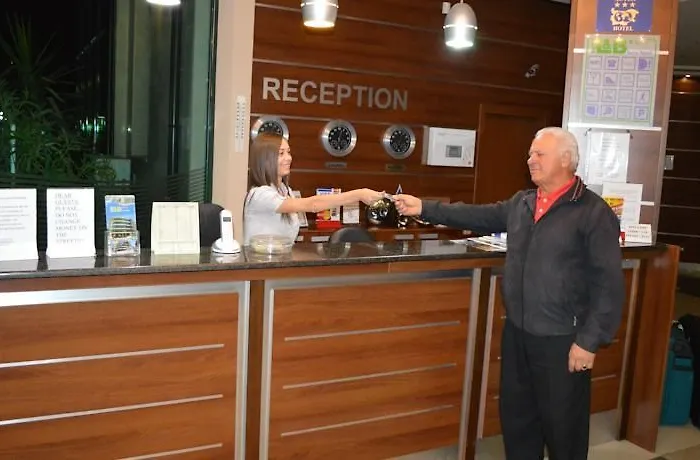 L&b- Free Parking 3* Napospart