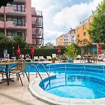 L&b- Free Parking Hotel
