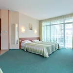 Hotel L&b- Free Parking Sunny Beach