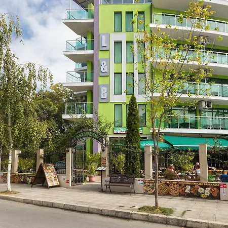 L&b- Free Parking Sunny Beach