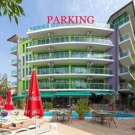 L&b- Free Parking 阳光海滩