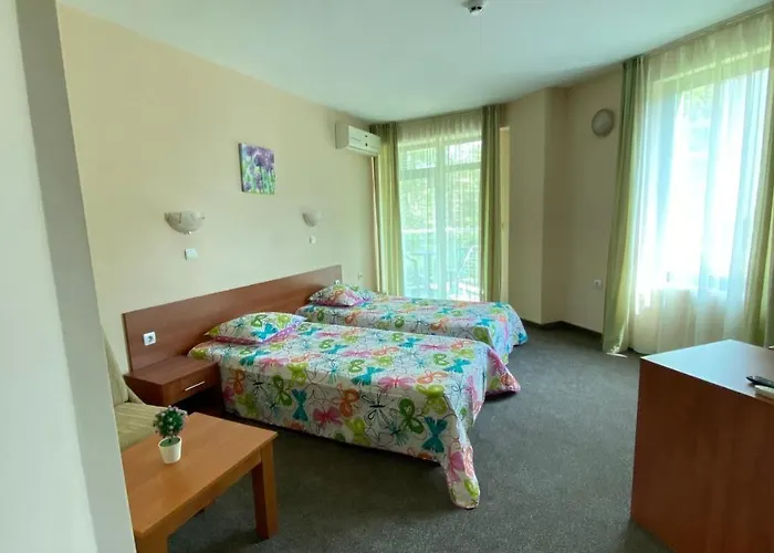 L&b- Free Parking Otel