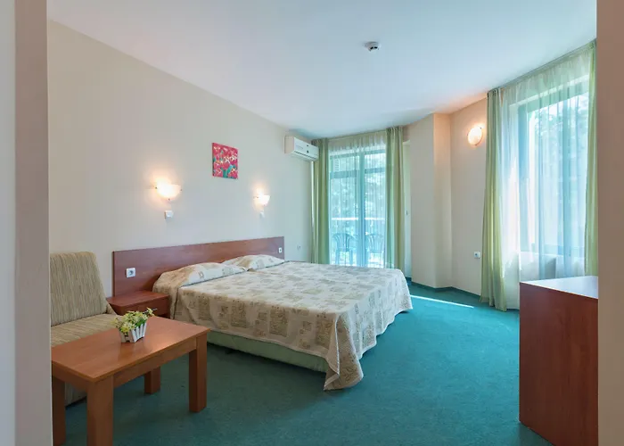 L&b- Free Parking Hotel