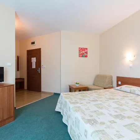 L&b- Free Parking 3*