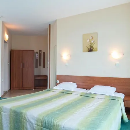 L&b- Free Parking Szálloda