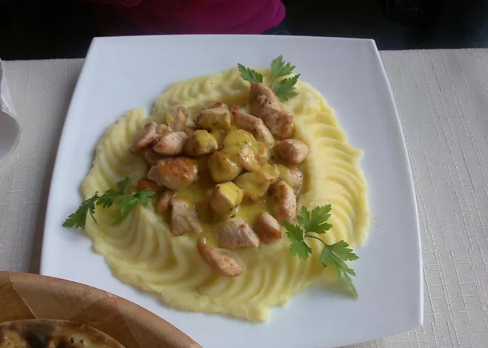 Отель L&b- Free Parking Солнечный берег