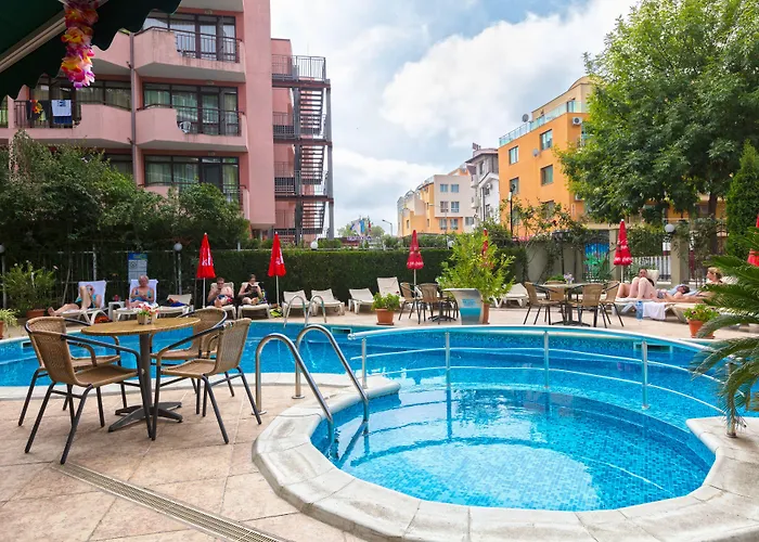 L&b- Free Parking Отель